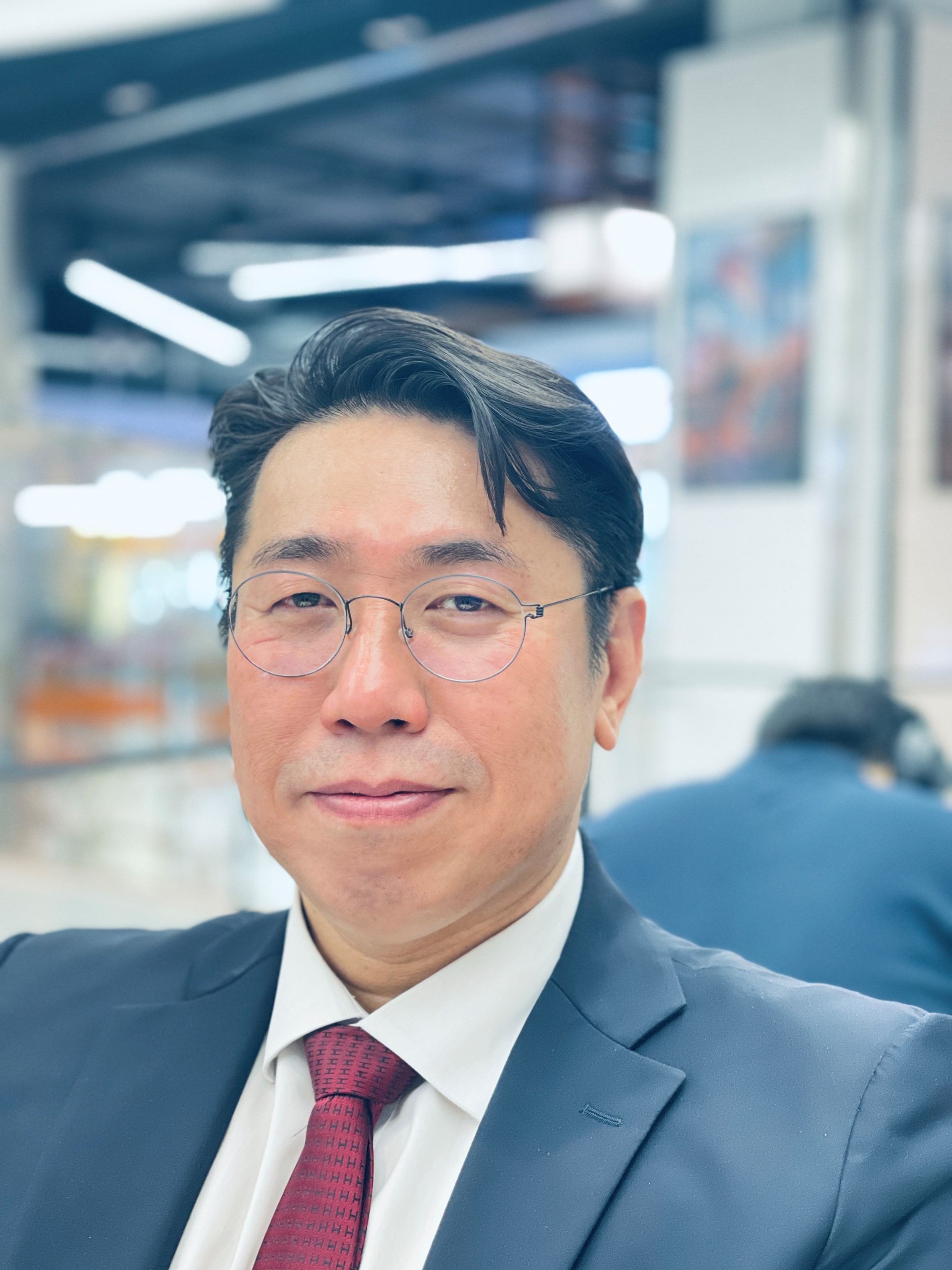 Kee Hyuk Lee