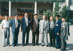 28_북경대학-도서관앞.jpg